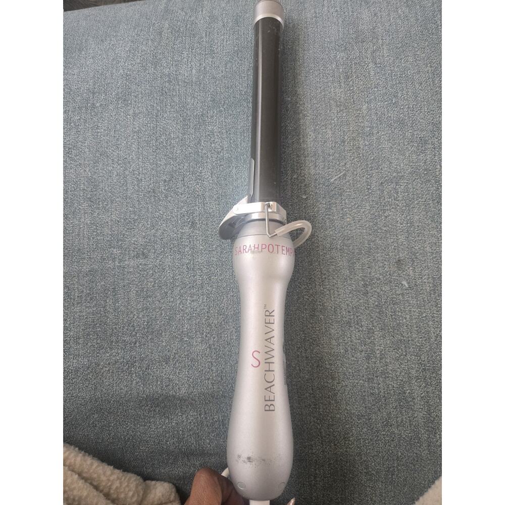 Beachwaver BW1136 Curling Iron Rotating Barrel High Temp Silver Black Hair Tool